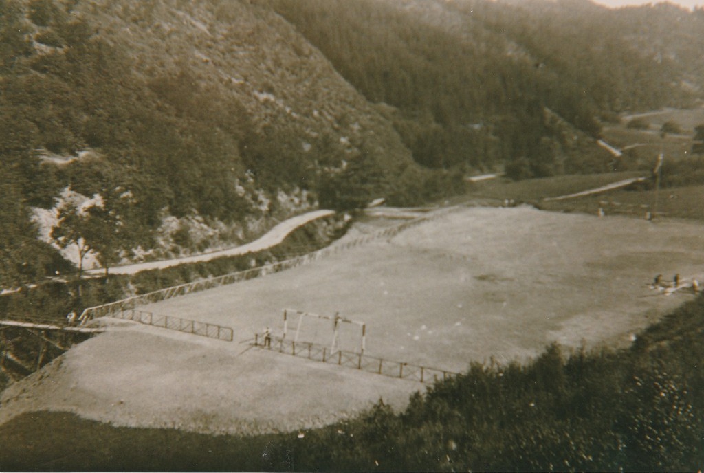 Sportplatz um 1948